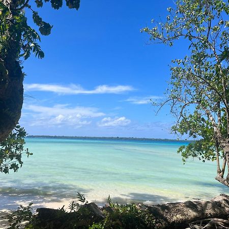 Lope Lope Beach Bungalows Luganville Bagian luar foto