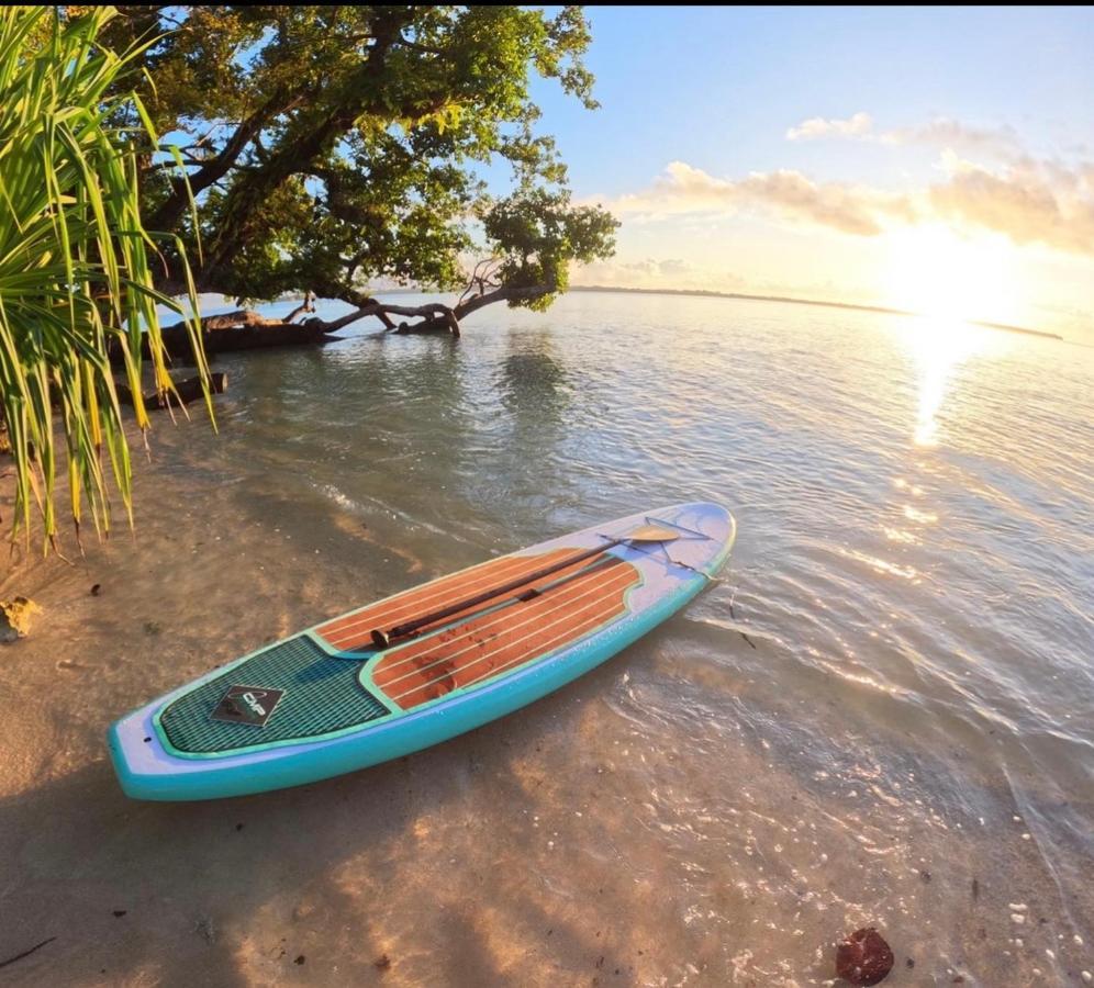 Lope Lope Beach Bungalows Luganville Bagian luar foto
