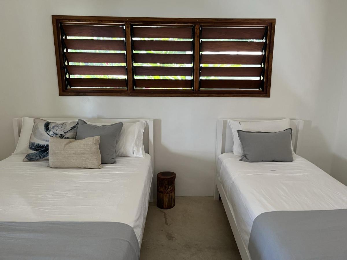 Lope Lope Beach Bungalows Luganville Bagian luar foto