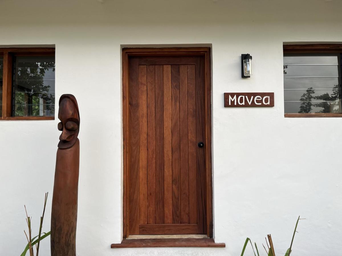 Lope Lope Beach Bungalows Luganville Bagian luar foto