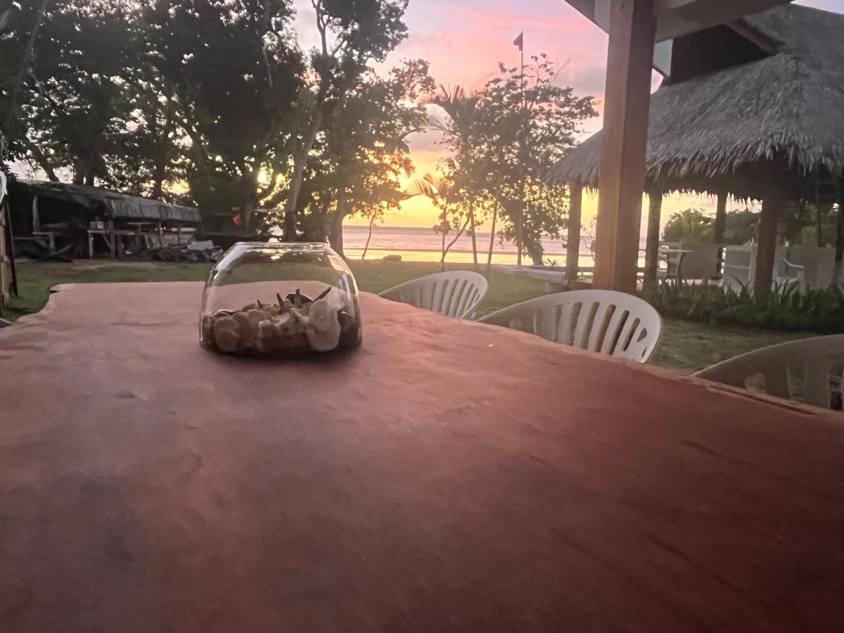 Lope Lope Beach Bungalows Luganville Bagian luar foto